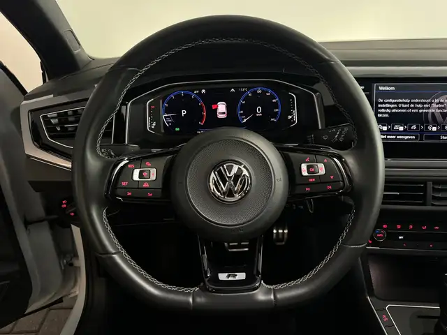 Volkswagen Polo view 10