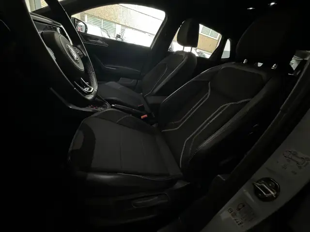 Volkswagen Polo view 13