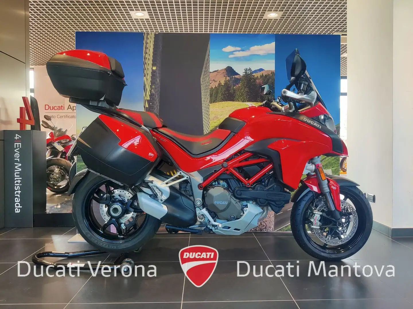 Ducati Multistrada 1200 S Roşu - 1