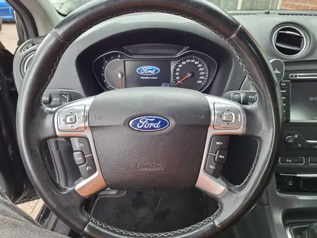 Ford Mondeo view 7