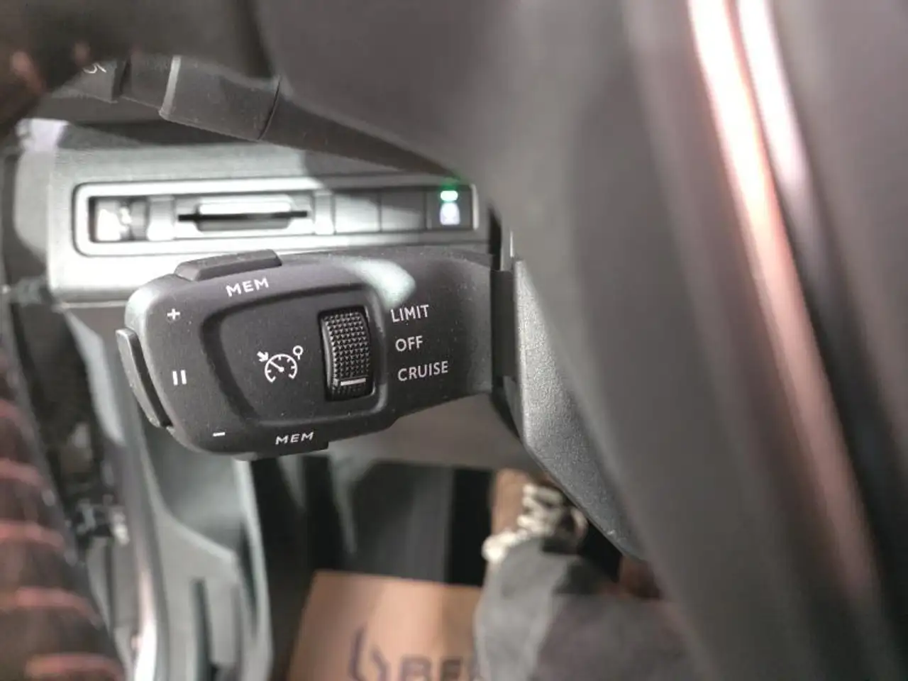 Peugeot 5008 Style 7 Places 1.2i 130cv Carplay*Camera*Cruise, миниатюра 17