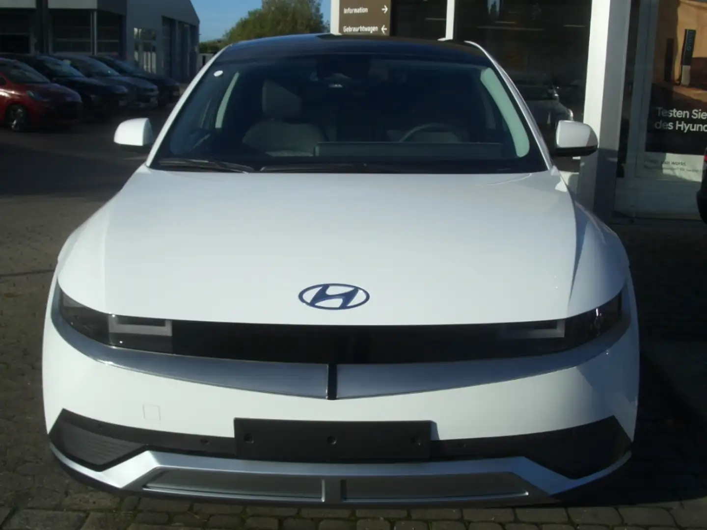 Hyundai IONIQ 5 77,4 kWh Allrad Techniq, Bose, Panorama Blanc - 2