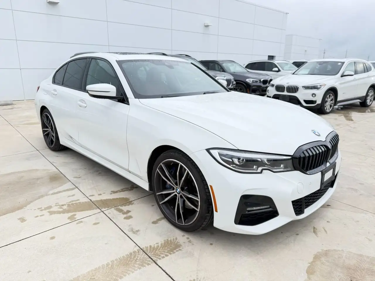 BMW 3 Series photo BMW 3 Series