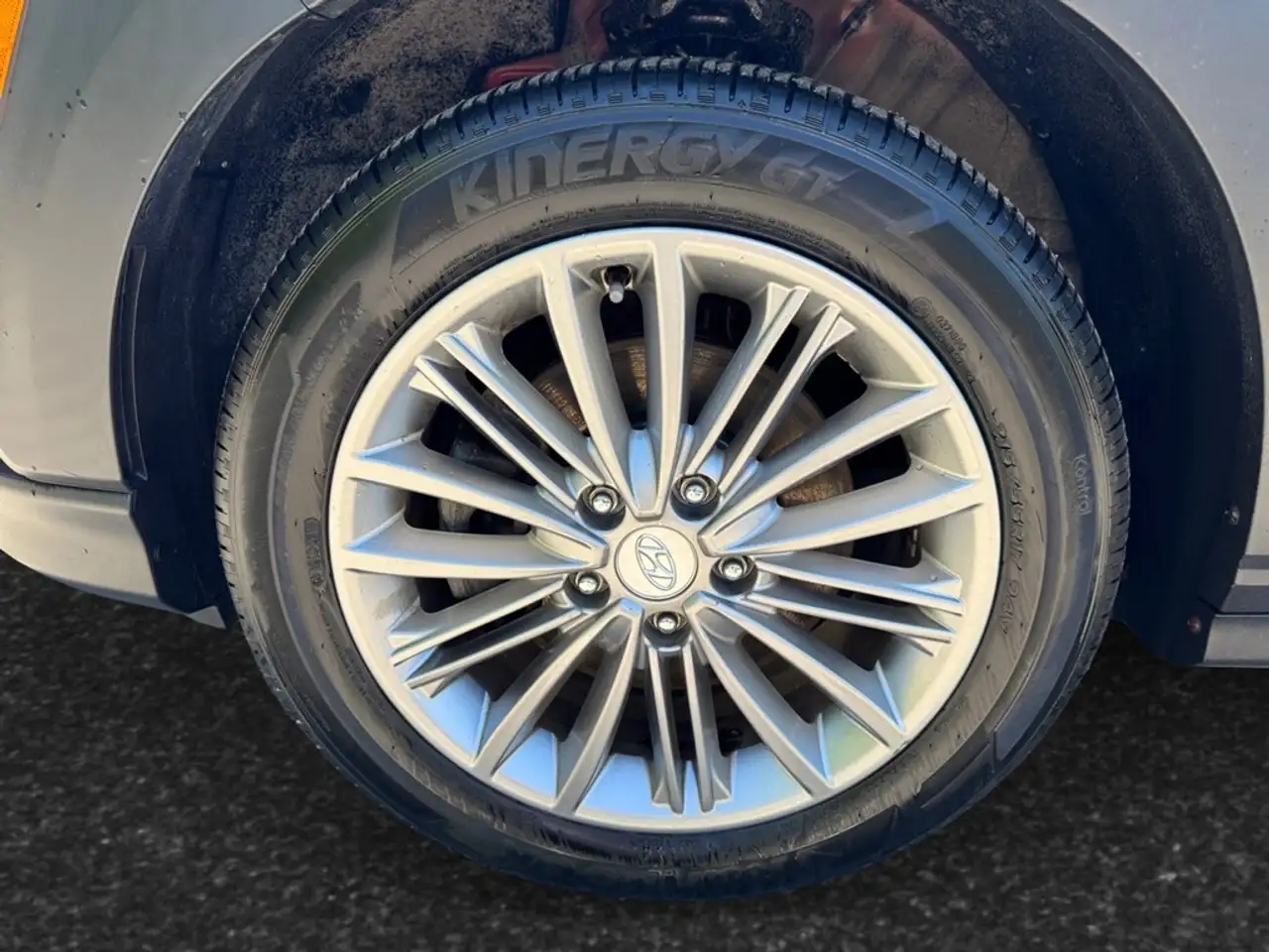 Hyundai KONA снимка Hyundai KONA