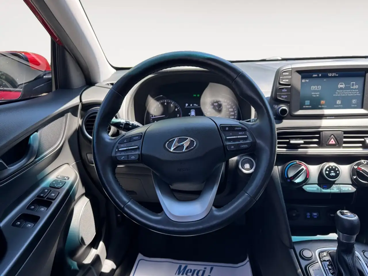 Hyundai KONA снимка Hyundai KONA