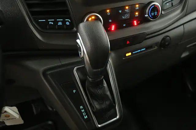 Ford Transit Custom view 18