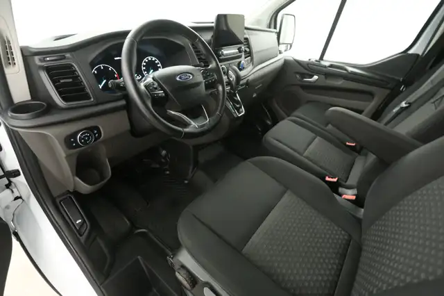 Ford Transit Custom view 21
