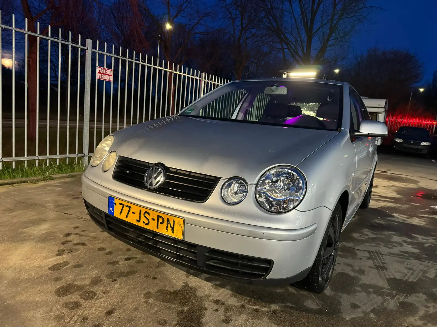 Volkswagen Polo 1.4-16V Comfortline Zilver - 2