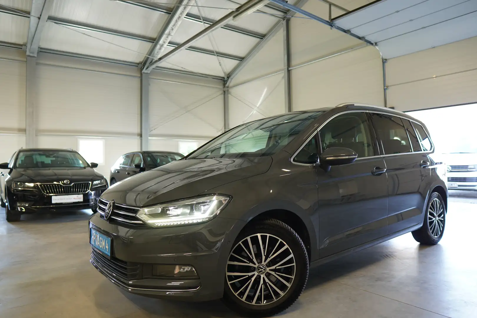 Volkswagen Touran Touran Highline2,0 TDI DSG MATRIX PANO AHK ACC RFK Grau - 1