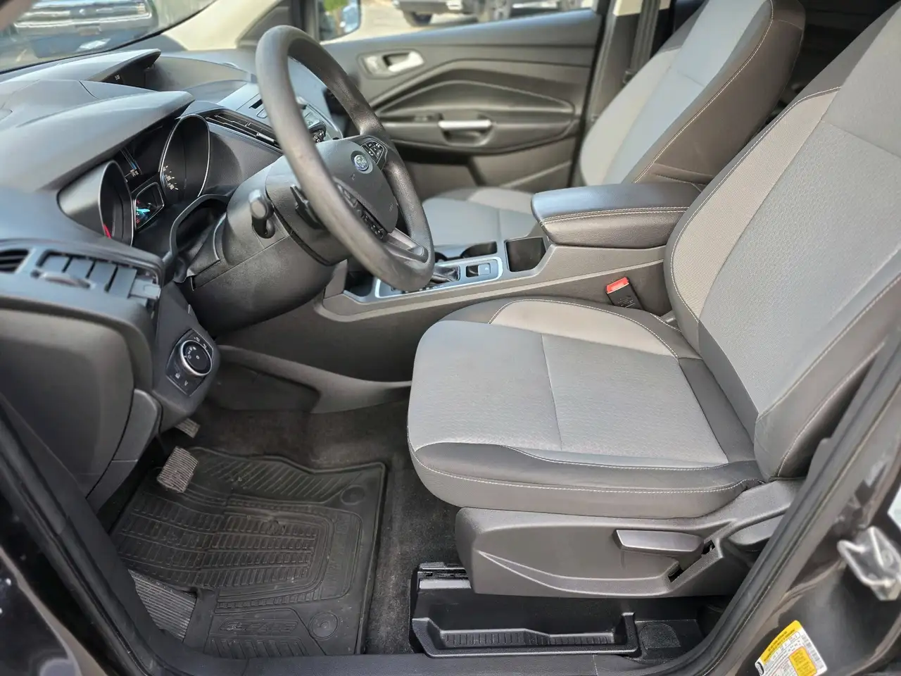 Ford Escape photo Ford Escape