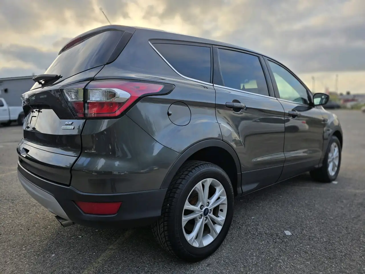 Ford Escape photo Ford Escape