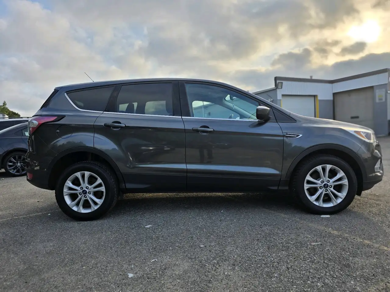 Ford Escape photo Ford Escape