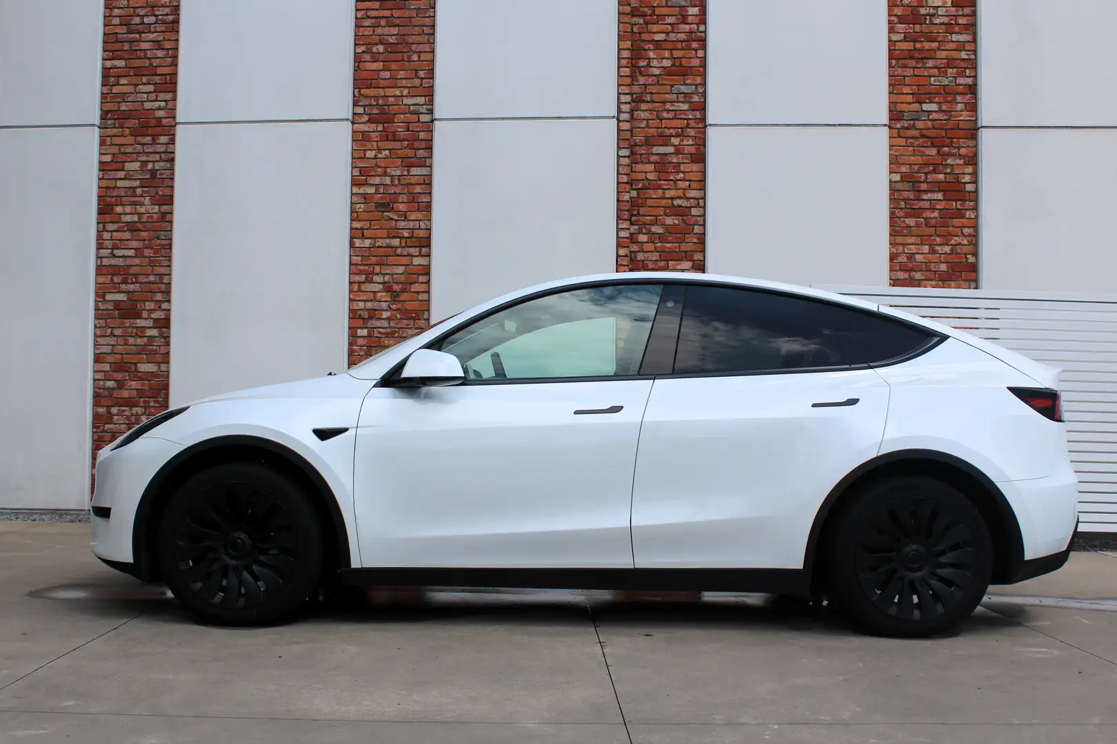 Tesla Model Y RWD 60KW PEARL WHITE Blanc - 1