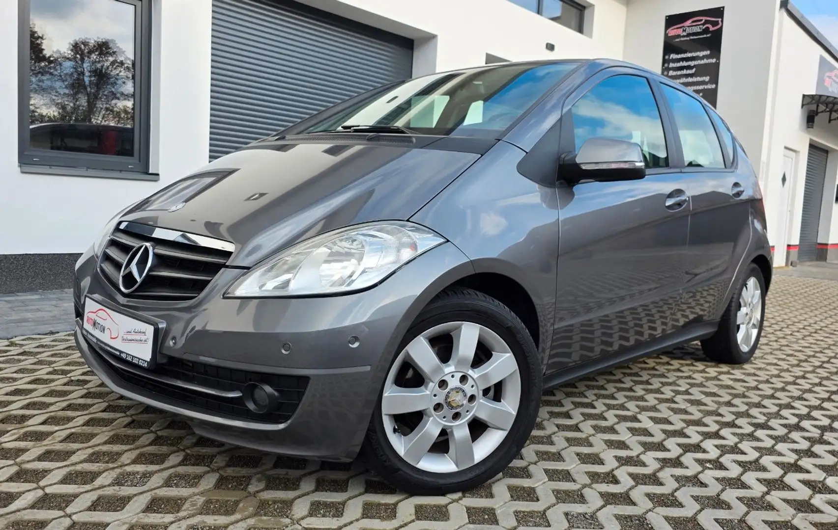 Mercedes-Benz A 180 A180 CDI*5-türig*AHK*Tempomat*PDC*SHZ* Grau - 2