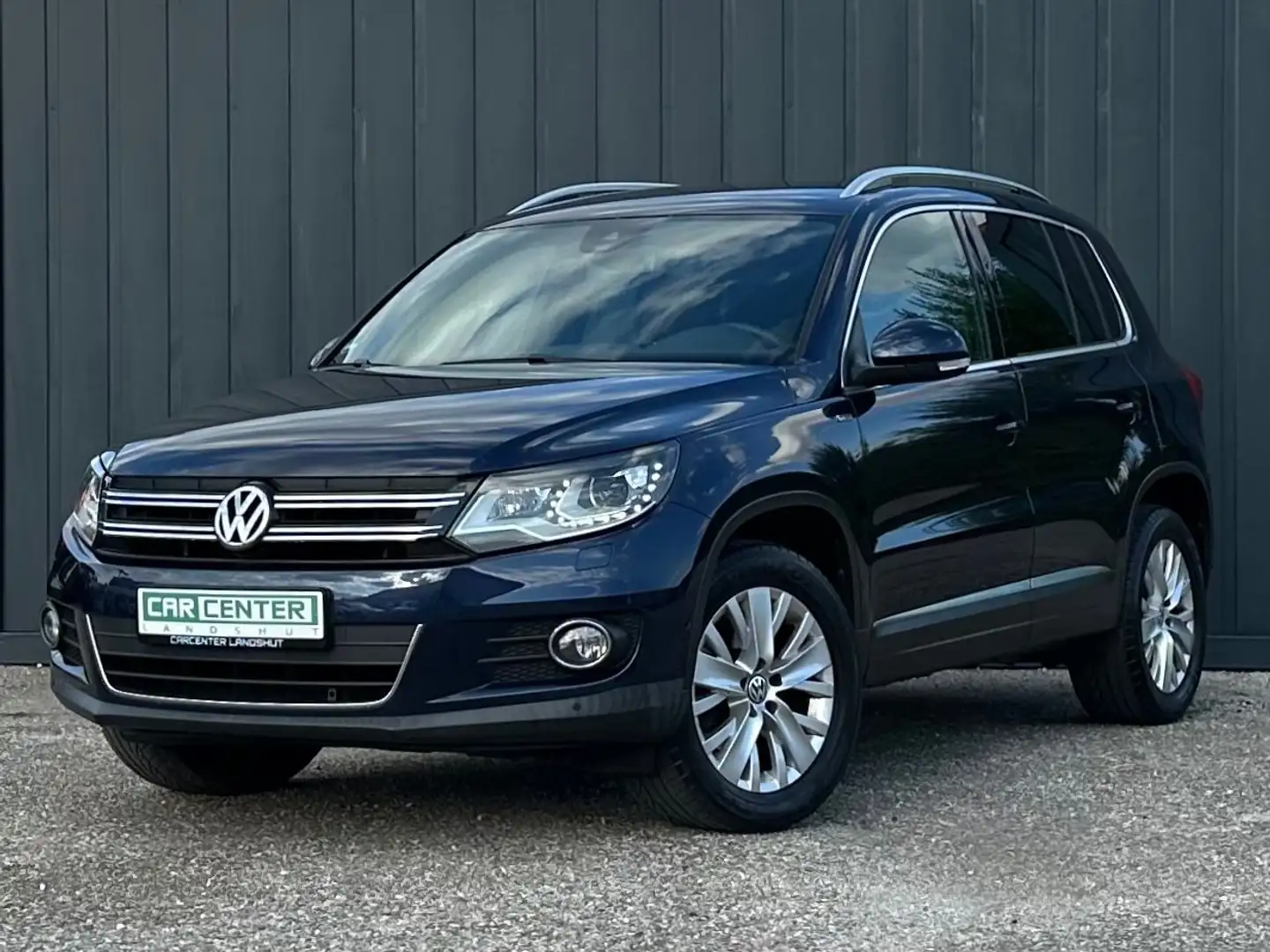Volkswagen Tiguan 2.0 TDI 4MOTION,R-KAMERA,P-ASSIST,ATM,LED Blau - 1