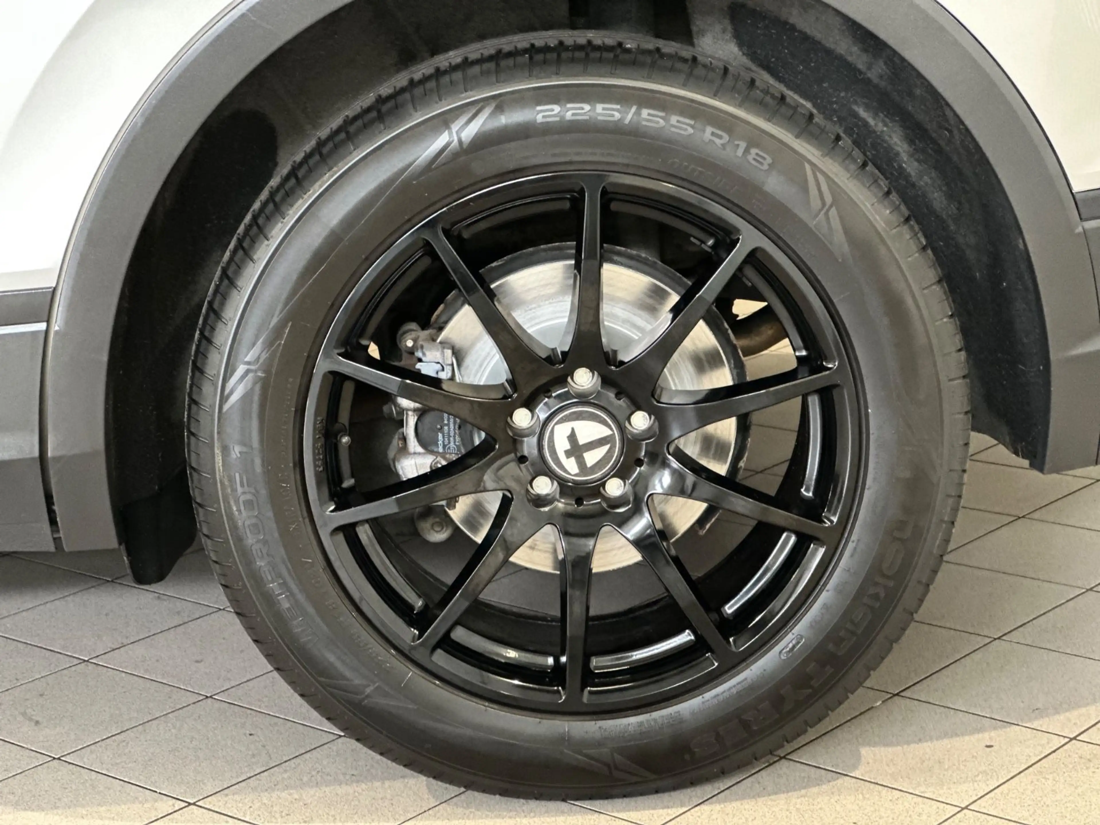 Volkswagen Tiguan Trendline BMT/App-Connect/PDC/Temp./18" — photo 28
