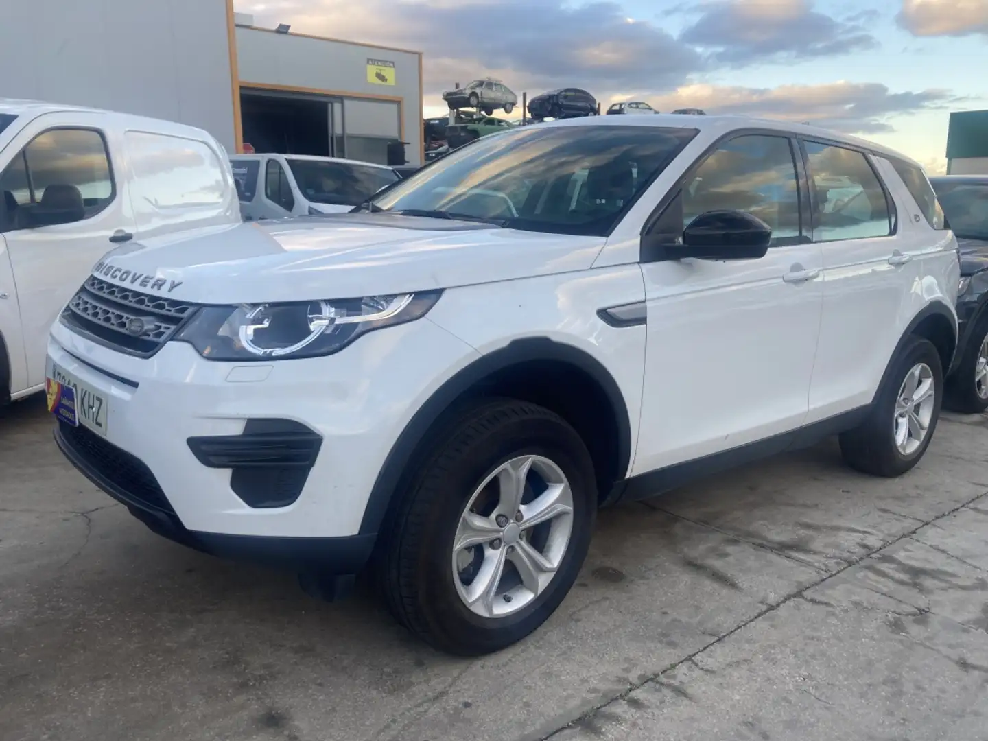 Land Rover Discovery Sport 2.0TD4 HSE 4x4 180 Blanc - 2