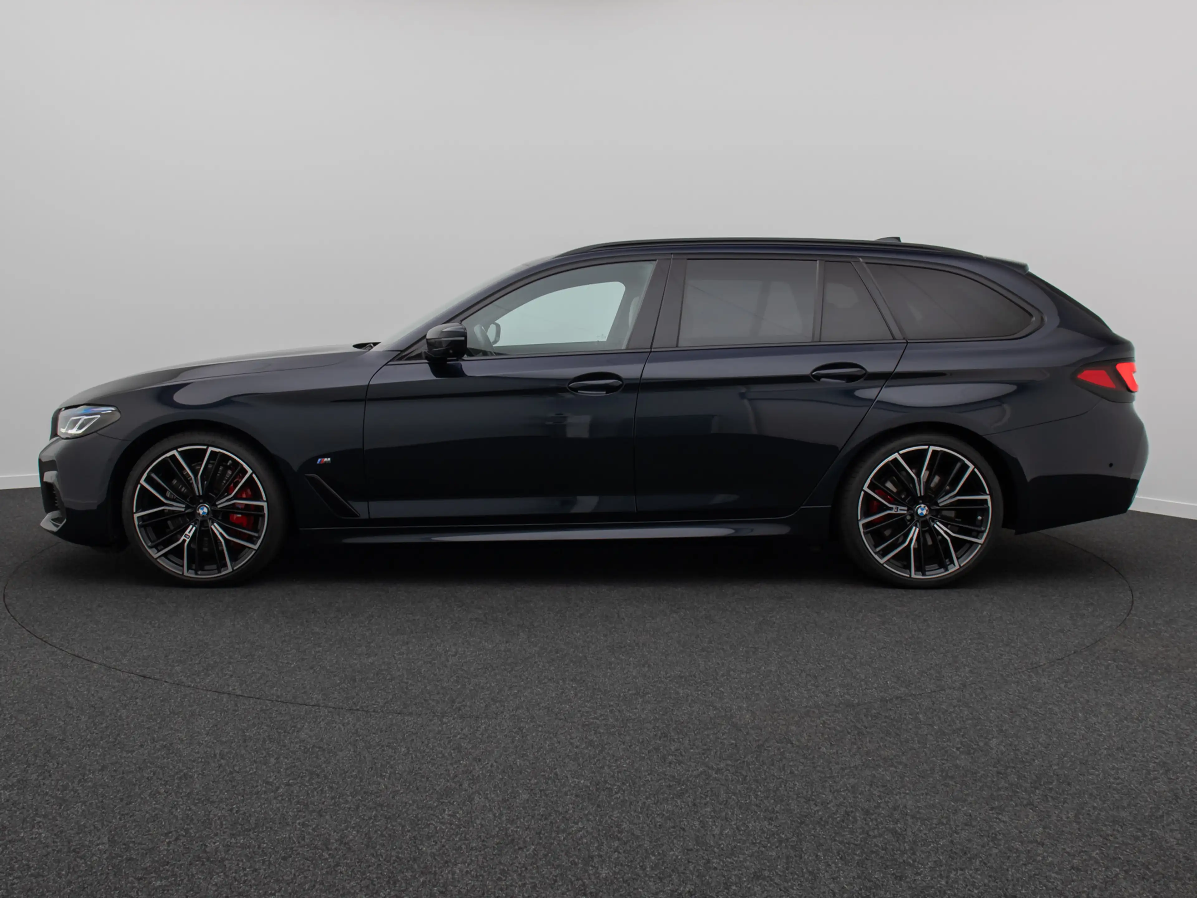 BMW 540 M Sport 360° HUD DAB H K Panorama 20Zoll — photo 11