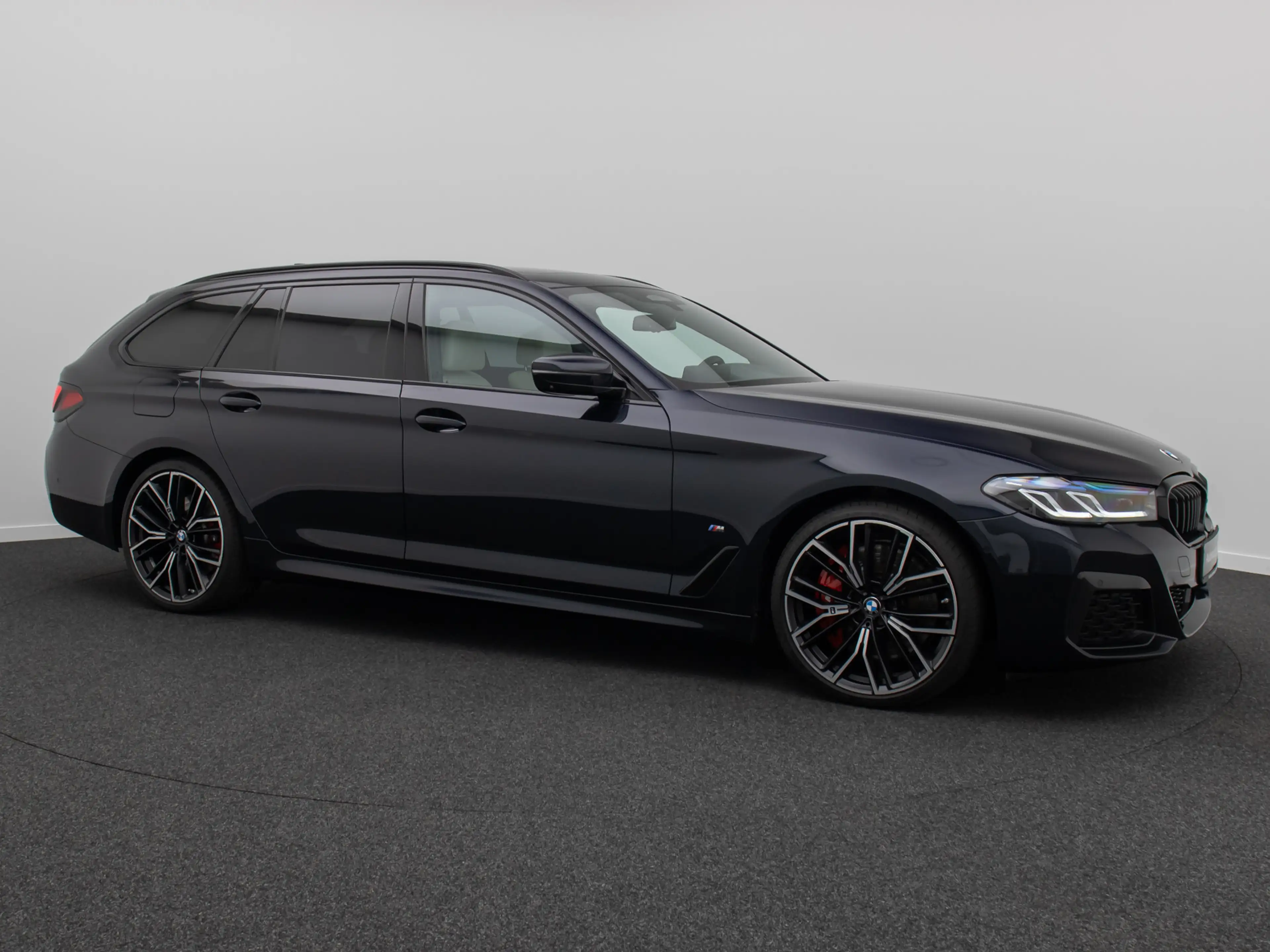 BMW 540 M Sport 360° HUD DAB H K Panorama 20Zoll — photo 4