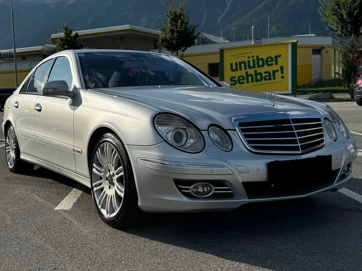 Mercedes-Benz E 320 Avantgarde Sportpacket CDI Silber - 1