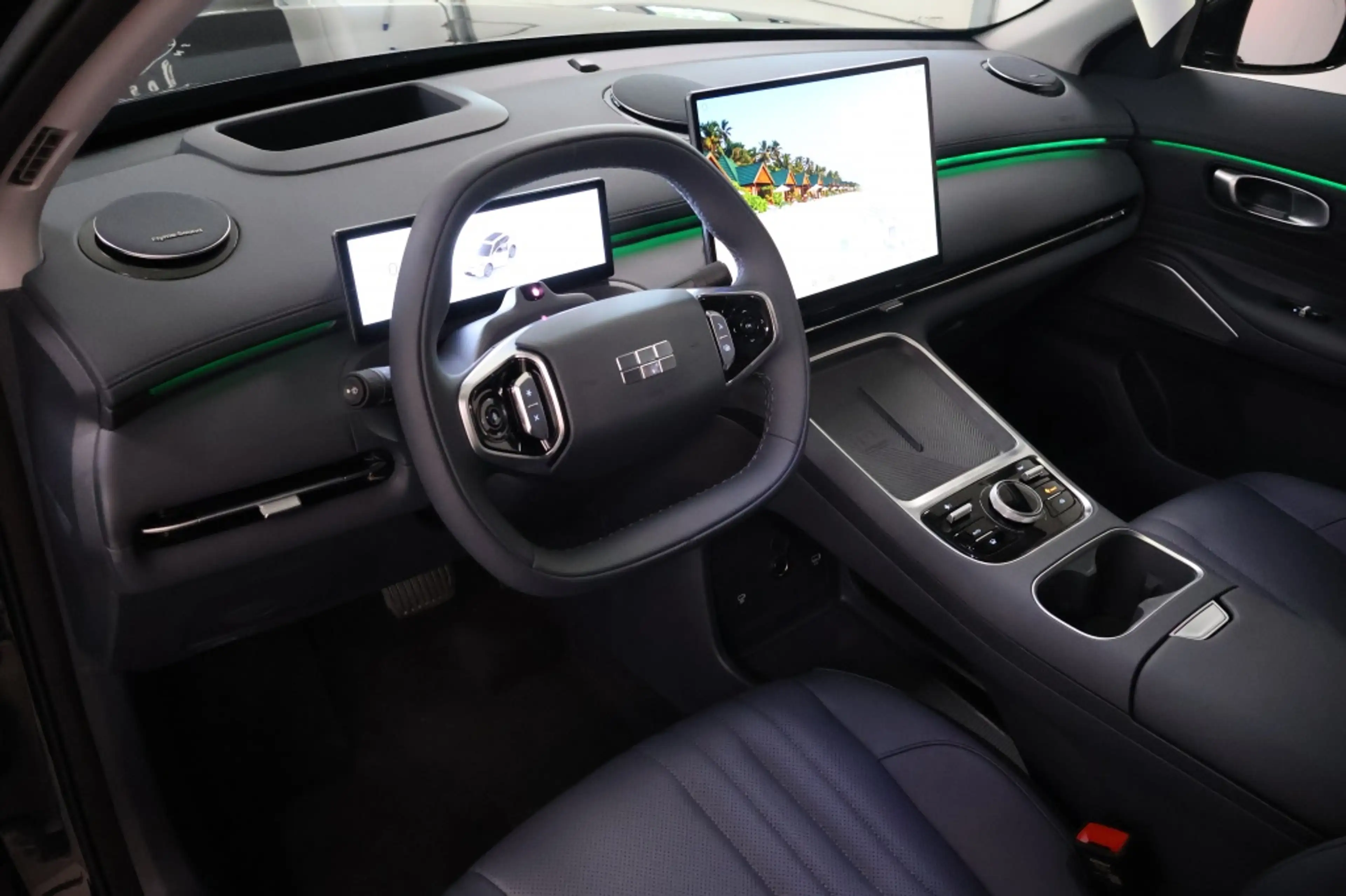 Geely Starray EM-i 1.5 Max+ — photo 9