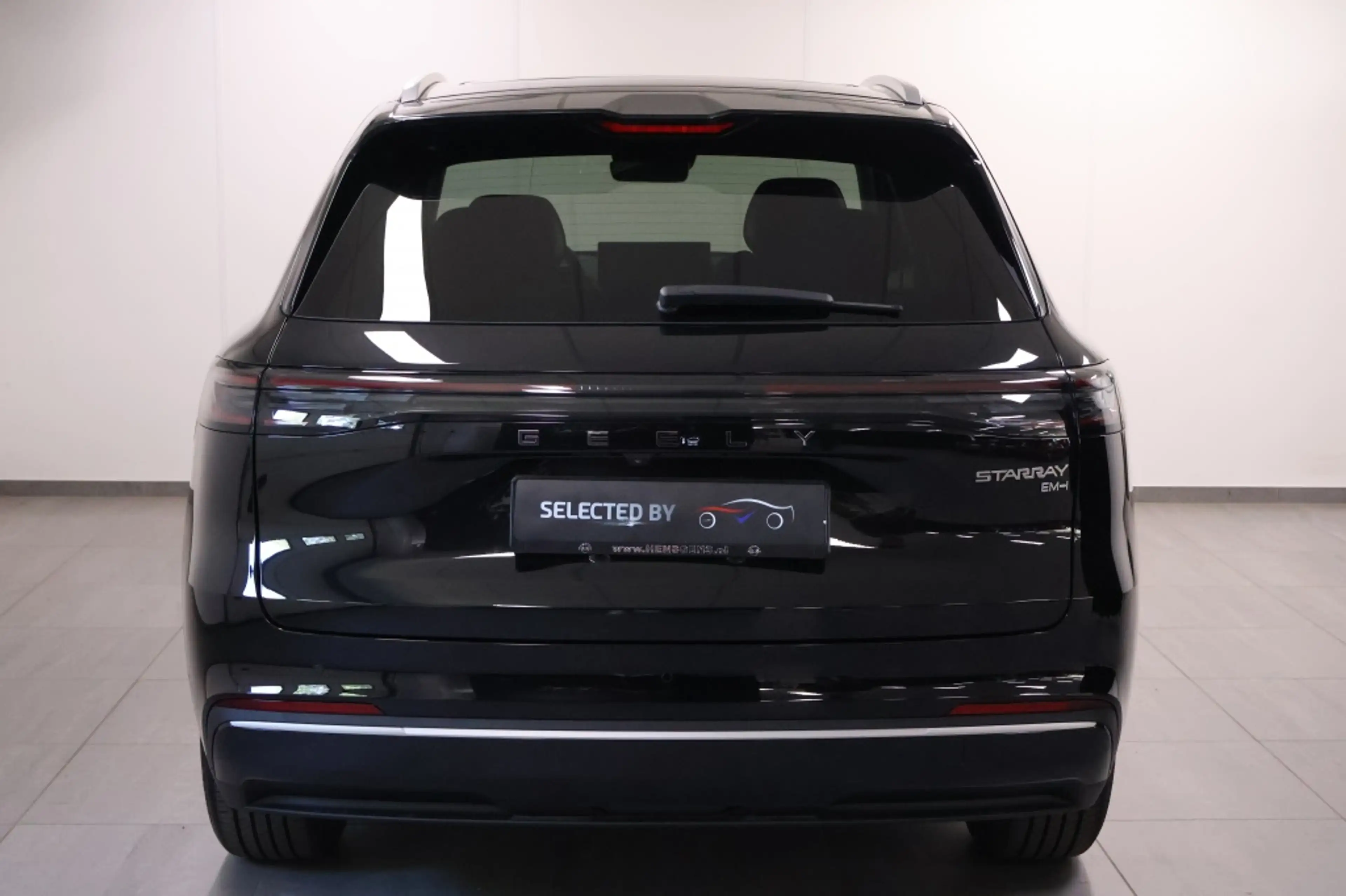 Geely Starray EM-i 1.5 Max+ — photo 3