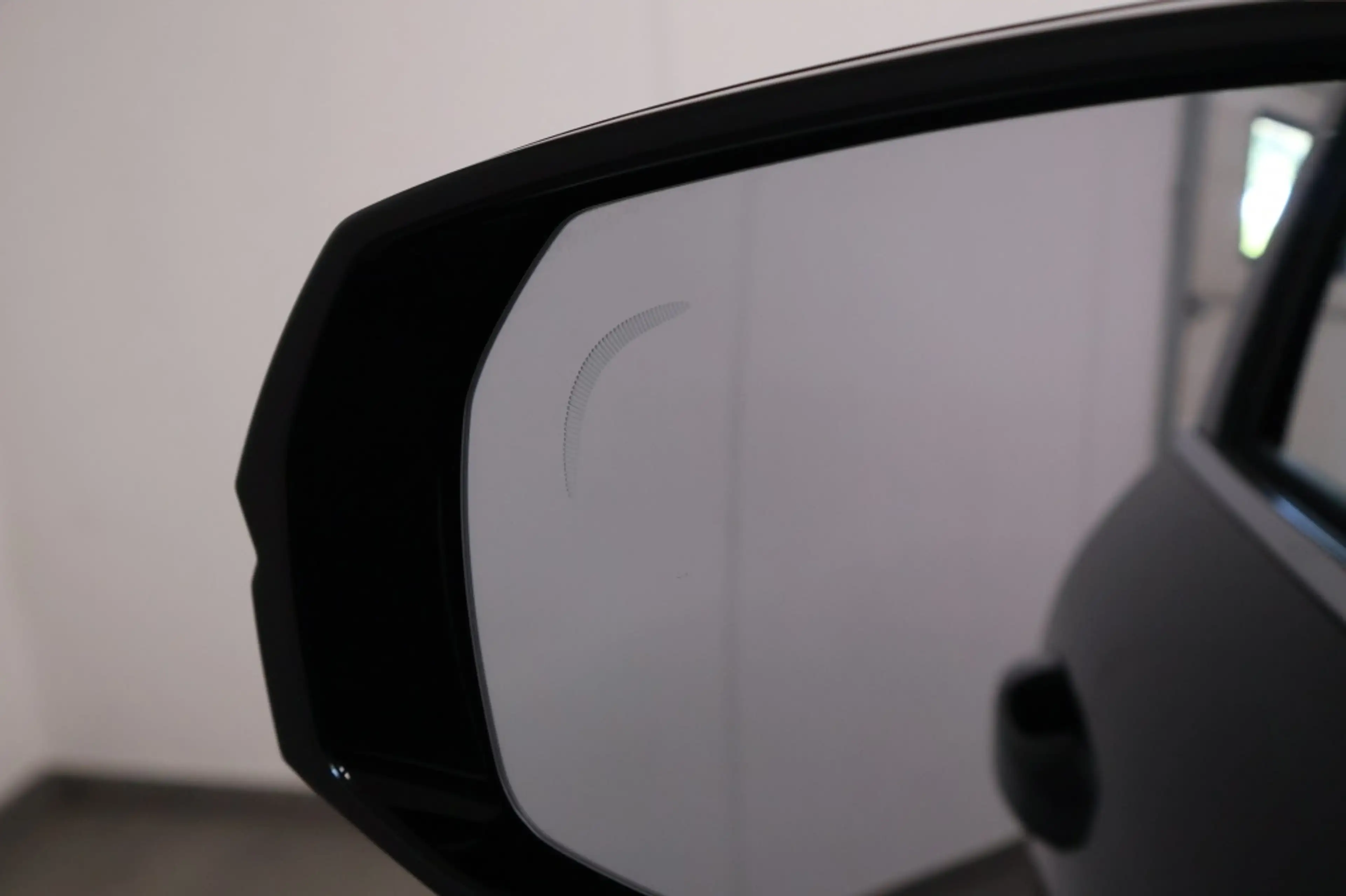 Geely Starray EM-i 1.5 Max+ — photo 6