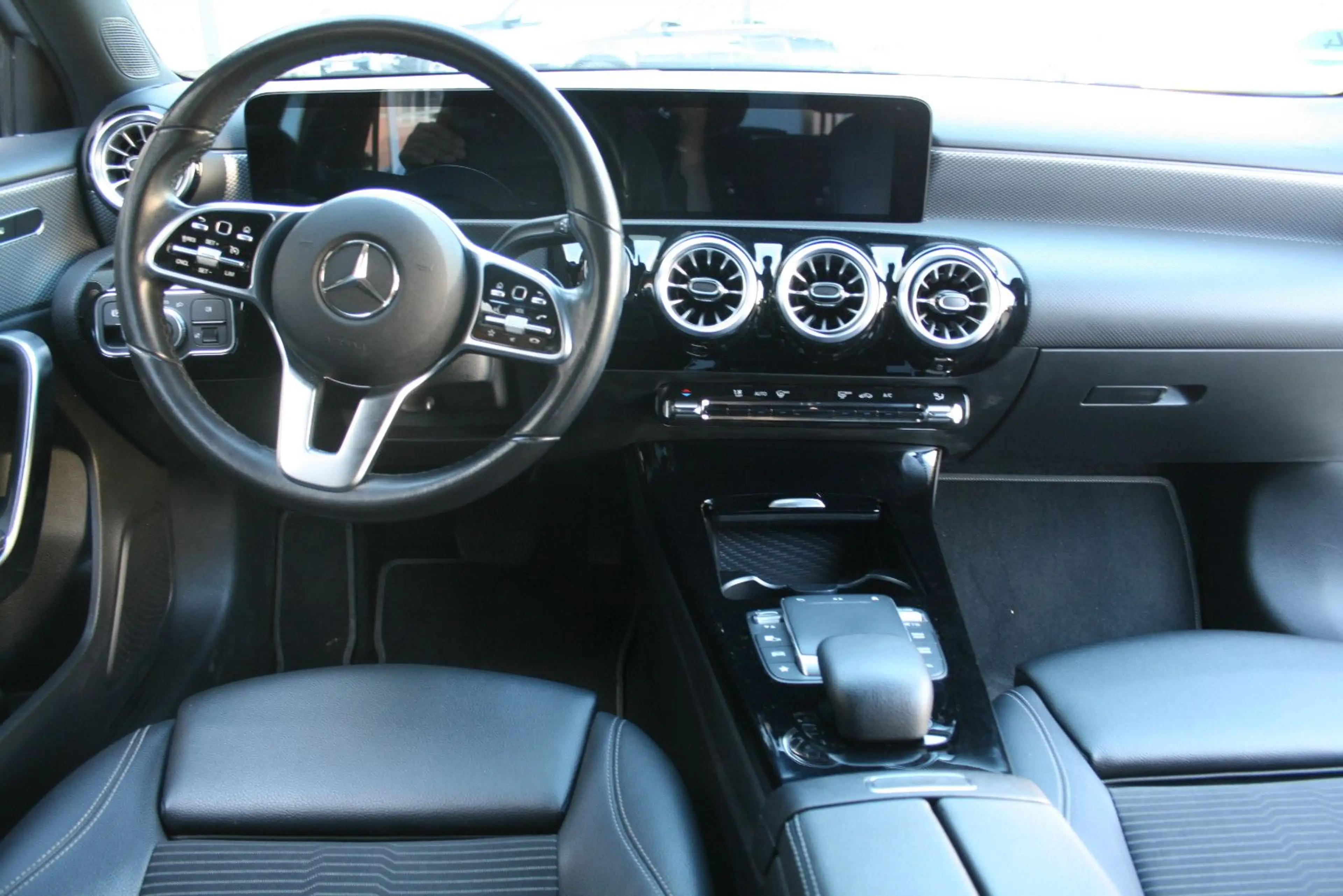 Mercedes-Benz A 250 Autom|A T M vom DB Original 29 TKm|Allwett — photo 9