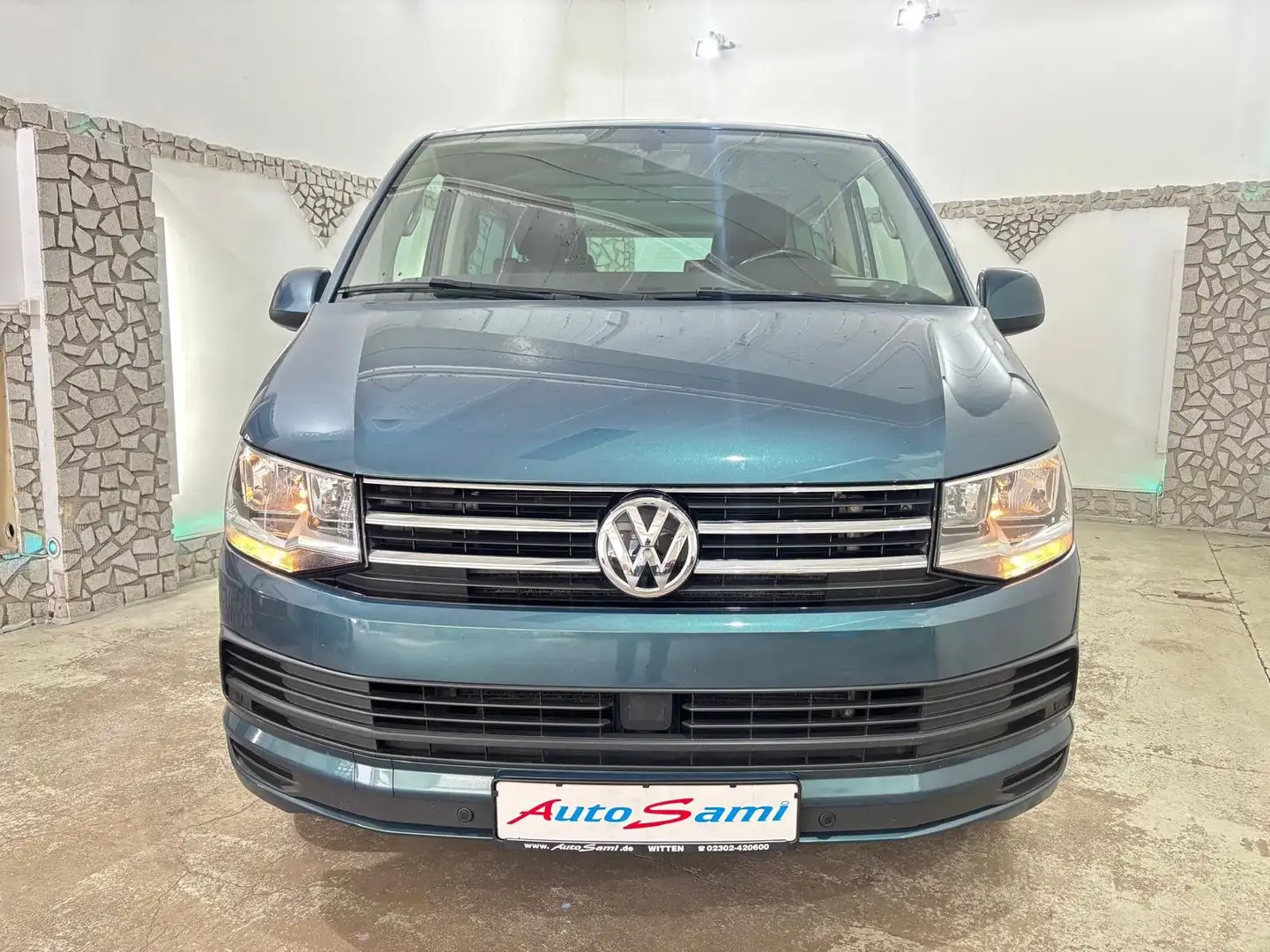 Volkswagen T6 Multivan T6 2,0 TDI Multi 7SITZER NAVI LEDER 2XSCHIEBETÜR Zwart - 2