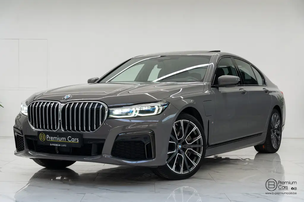 BMW 745