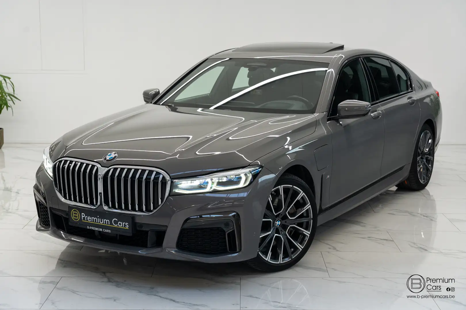 BMW 745 e M pack Individual/FULL OPTIONS!/Laser/ACC/360°/ Grau - 2
