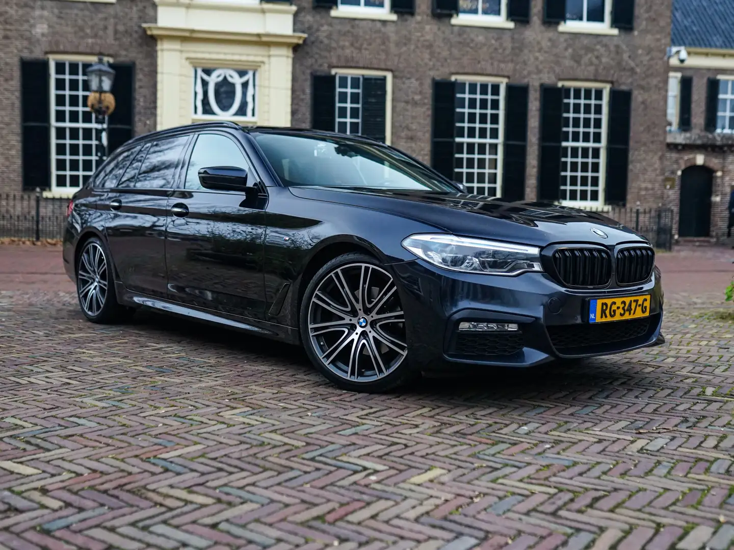 BMW 520 5-Serie Touring [G31] 520iA High Exe. M-Sport l LE Negro - 1