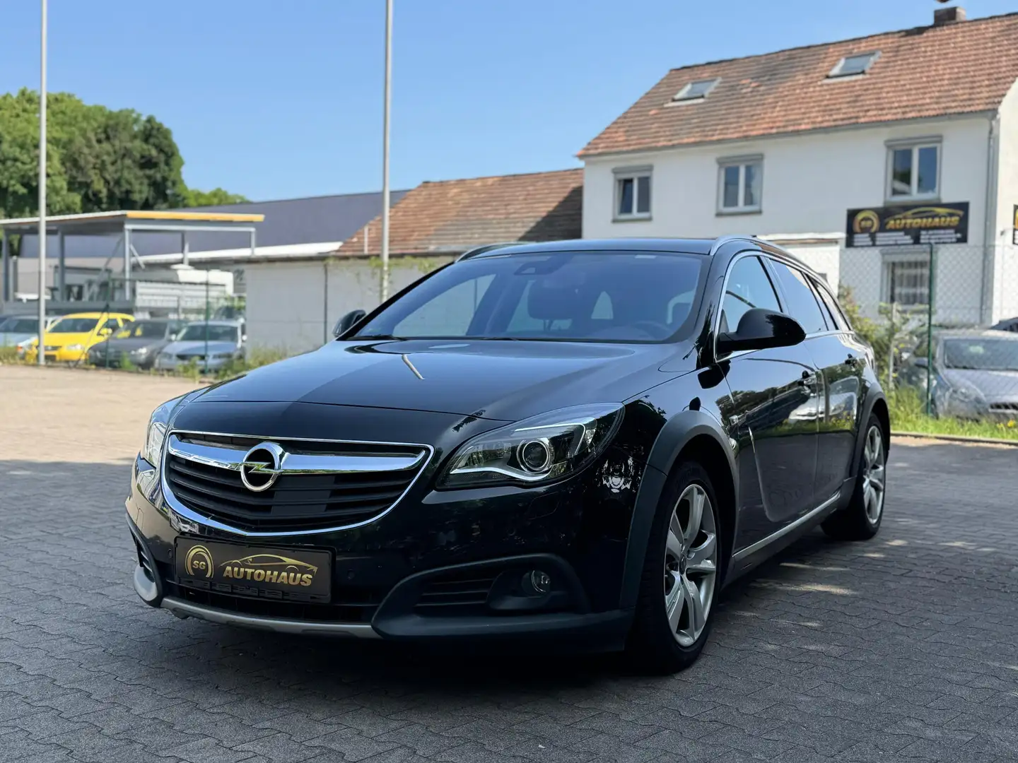 Opel Insignia Basis Schwarz - 2