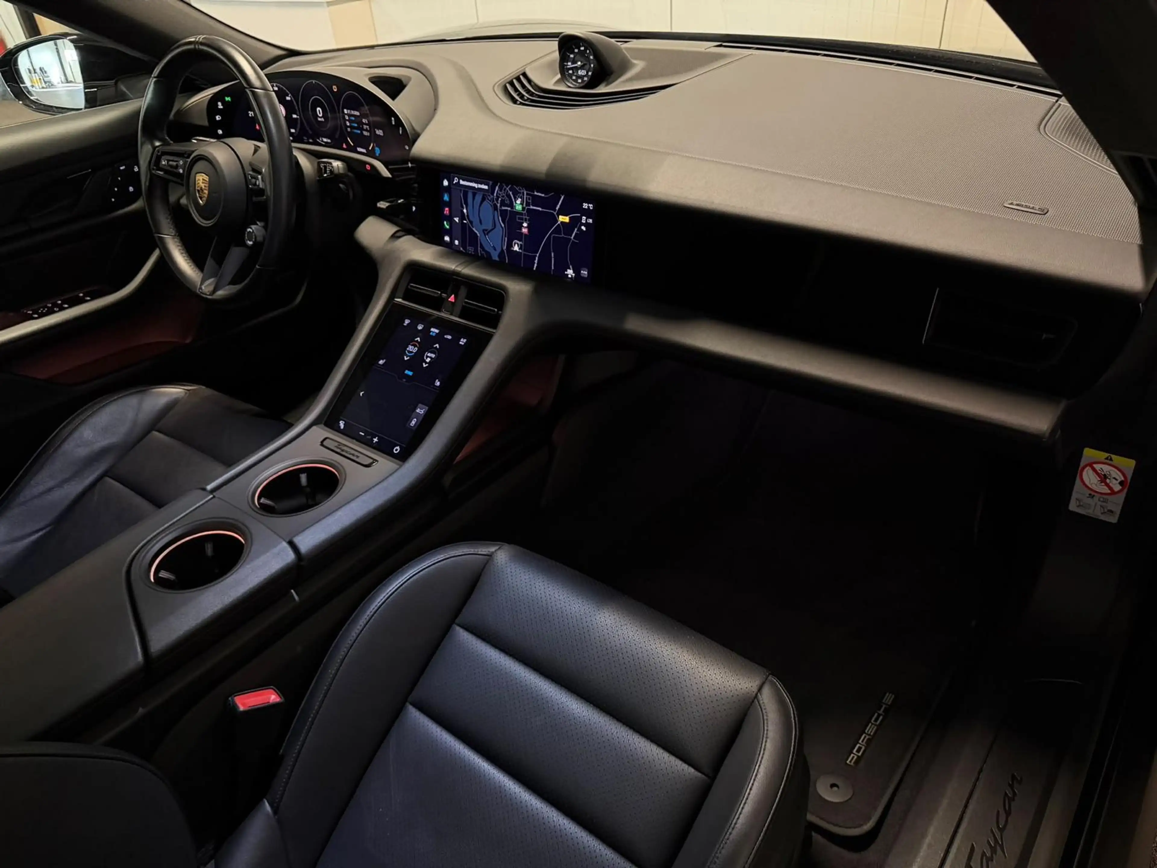 Porsche Taycan Sport Turismo 79 kWh Panodak Sportchrono Bose ACC — photo 20
