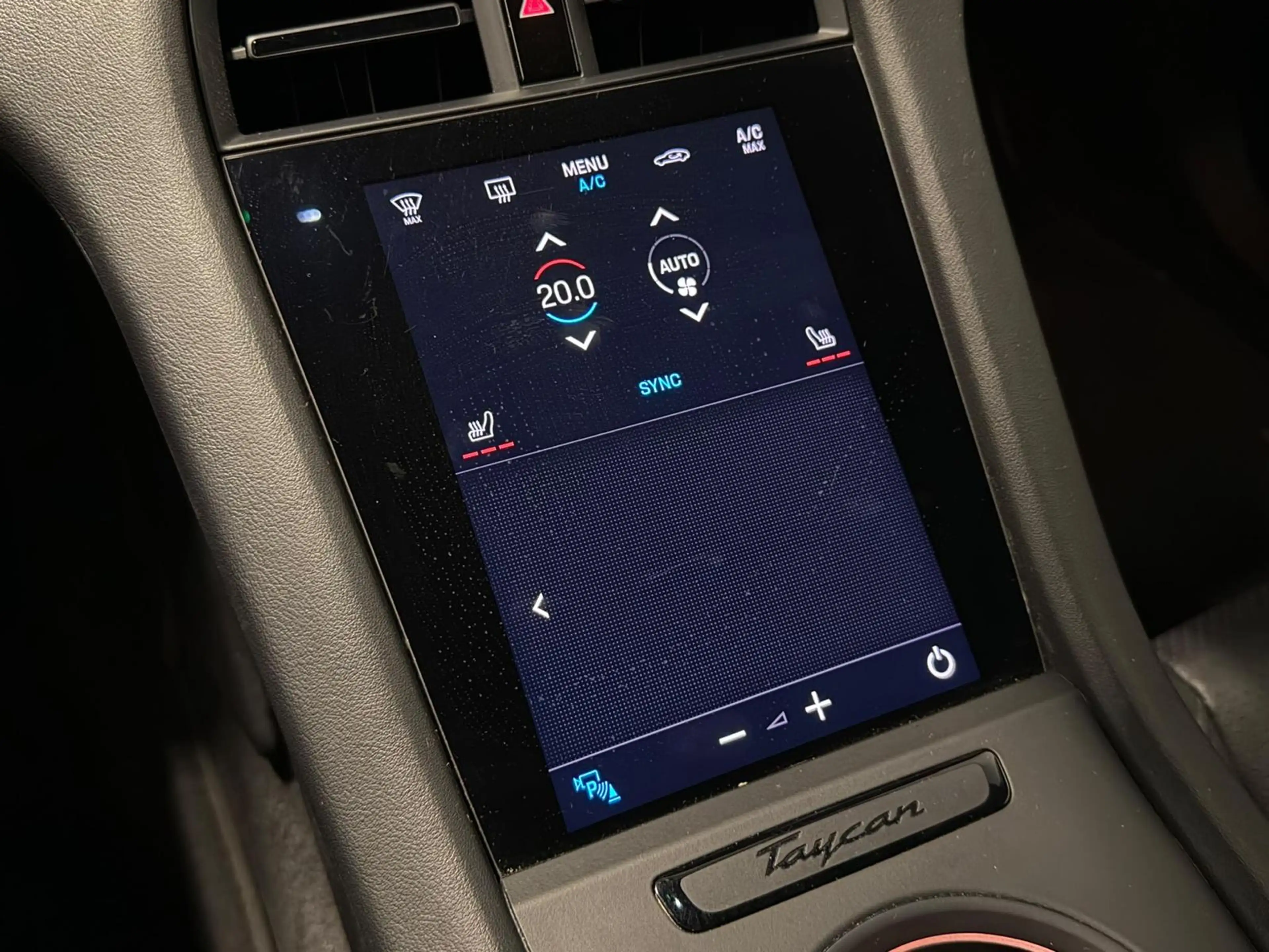 Porsche Taycan Sport Turismo 79 kWh Panodak Sportchrono Bose ACC — photo 12