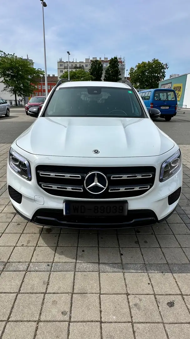 Mercedes-Benz GLB 200 4Matic 8G-DCT Progressive Weiß - 1