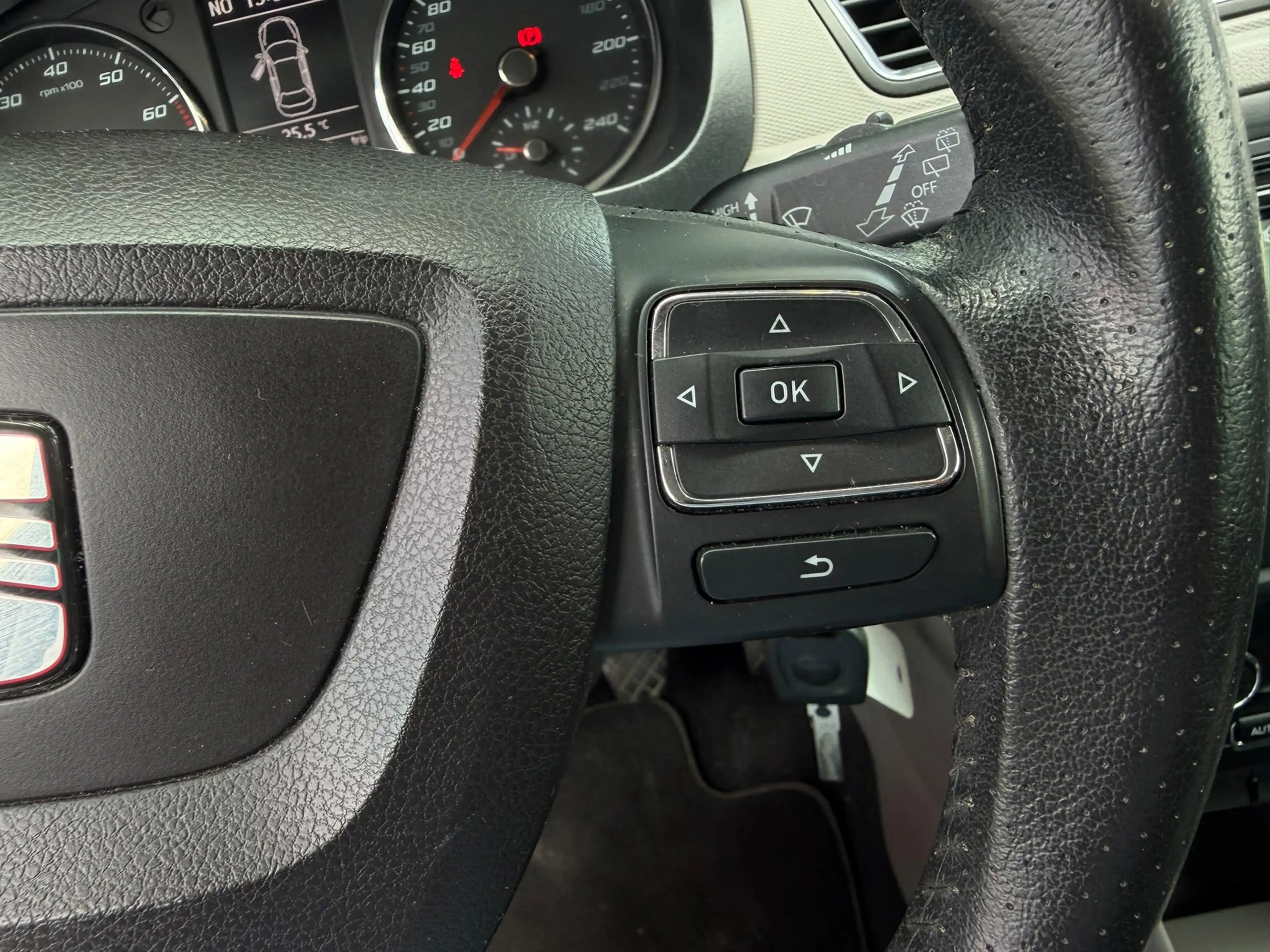 SEAT Toledo 1.2 TSI Businessline High Zeer netjes airco naviga — photo 12
