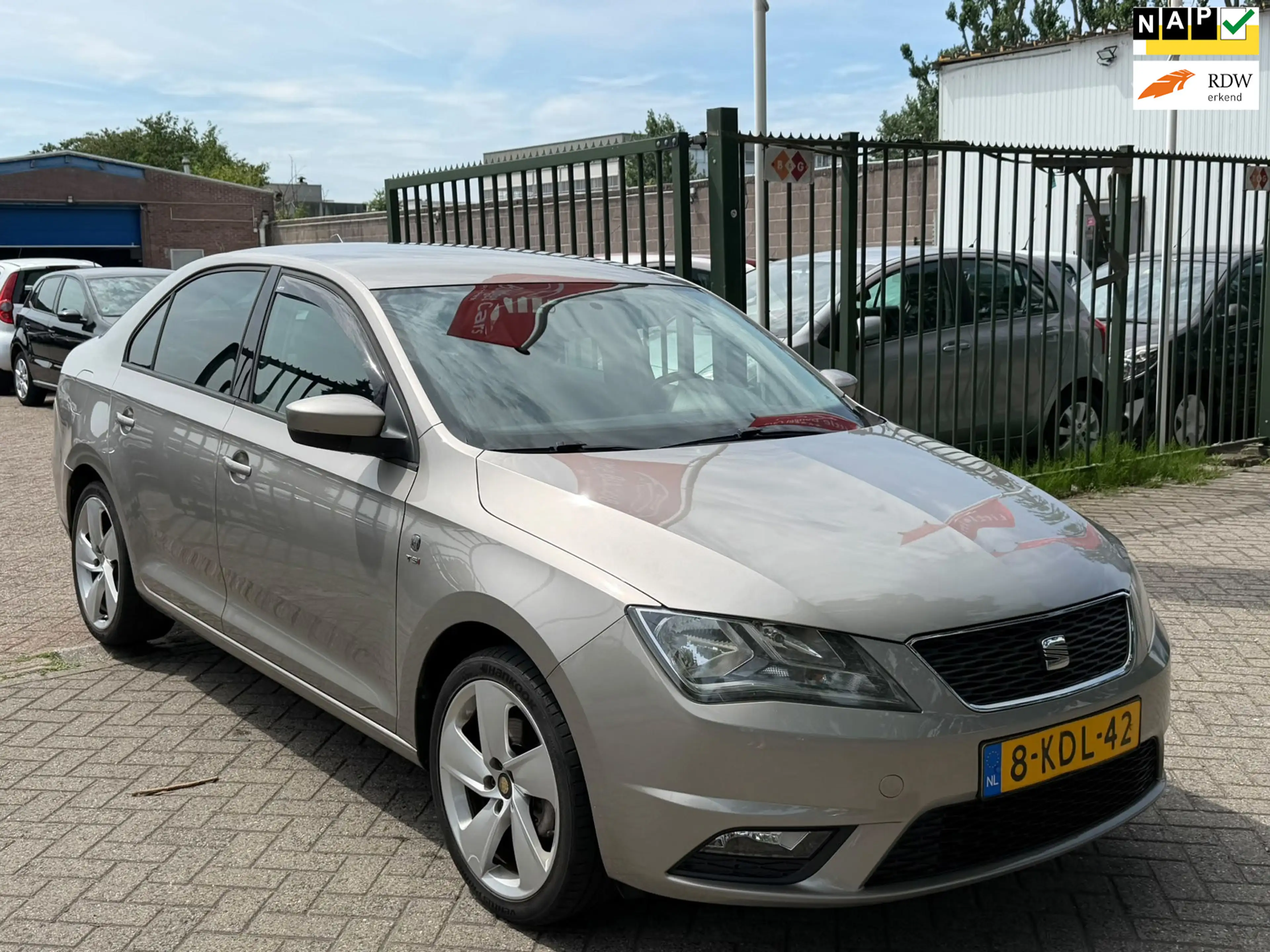 SEAT Toledo 1.2 TSI Businessline High Zeer netjes airco naviga