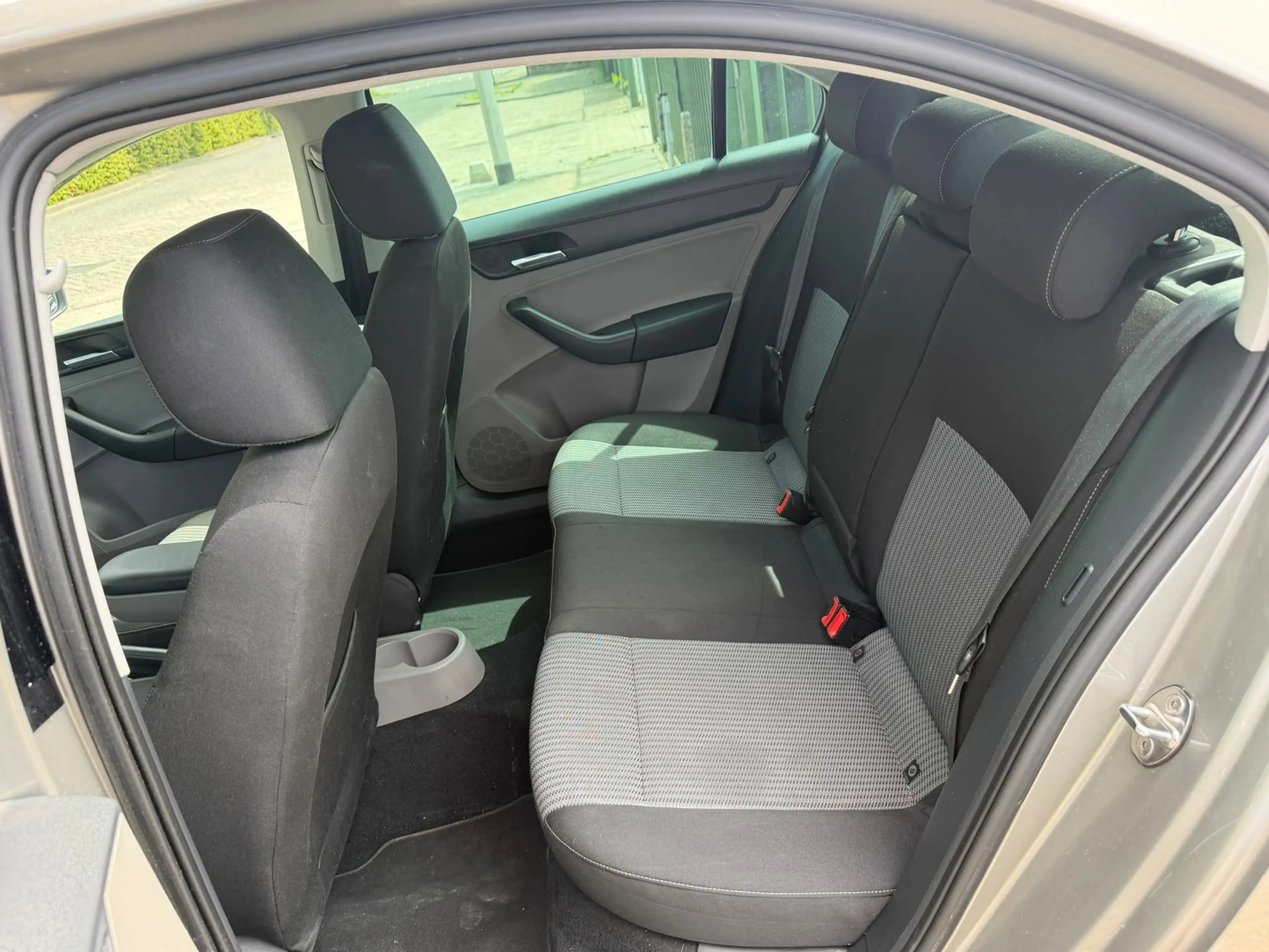 SEAT Toledo 1.2 TSI Businessline High Zeer netjes airco naviga — photo 14