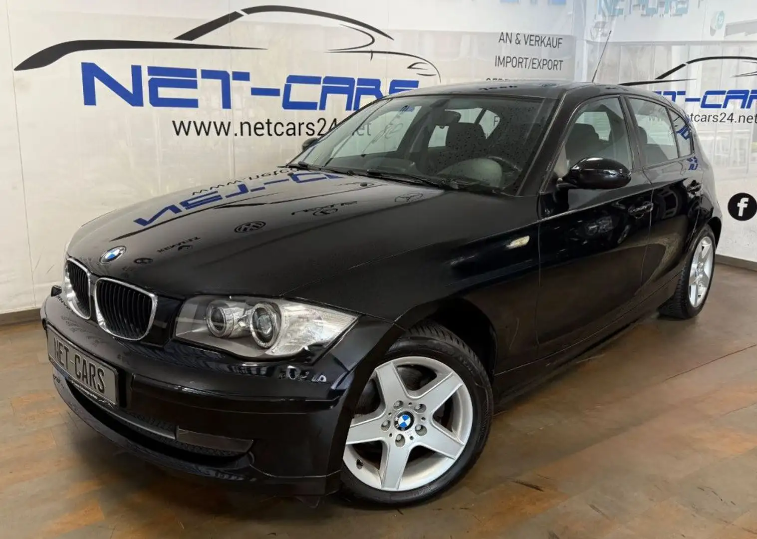 BMW 116 i*NAVi*Bi-Xenon*Schiebedach*Allwetterreifen Noir - 1