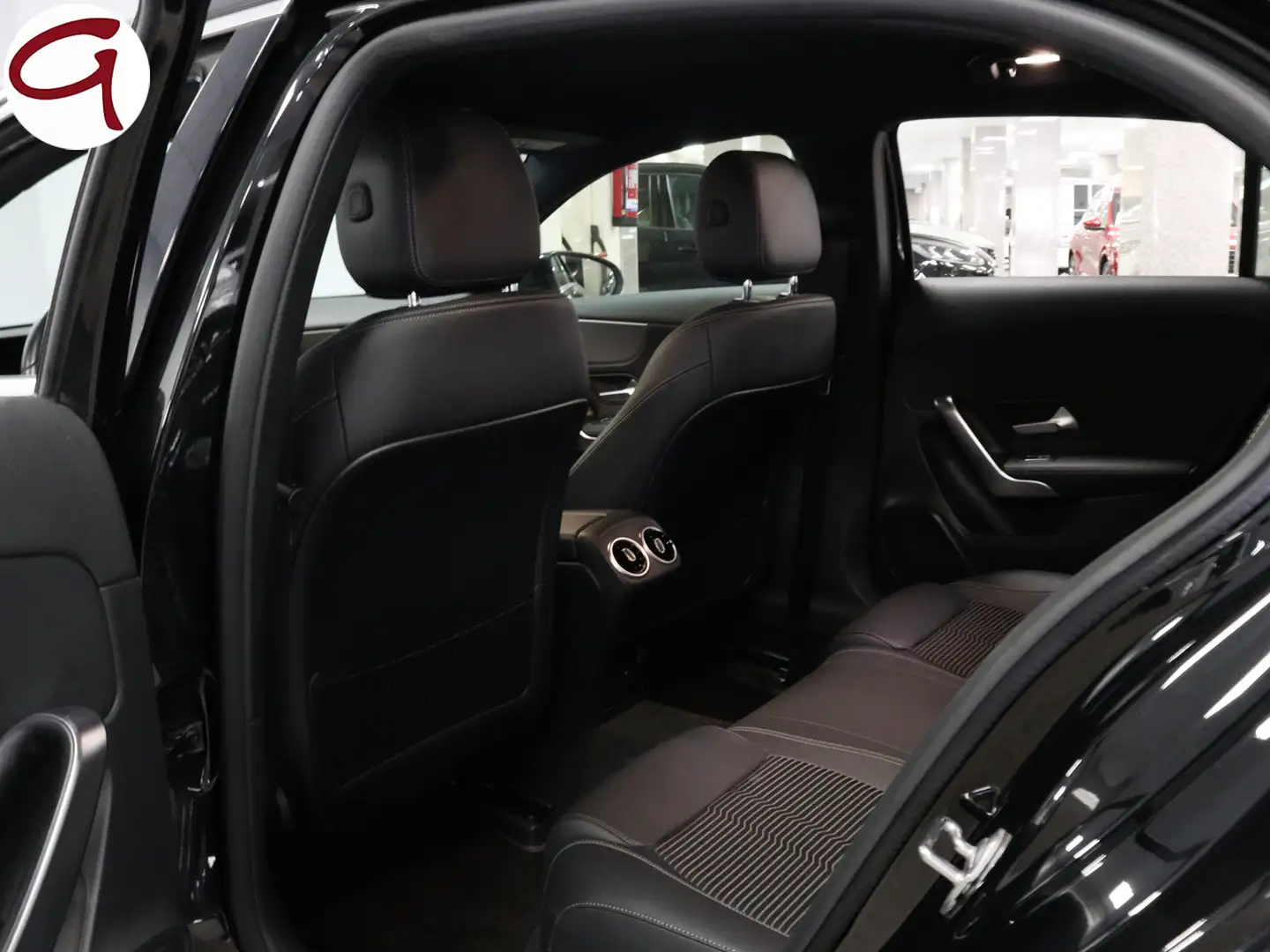 Mercedes-Benz A 250 250e 8G-DCT Schwarz - 2