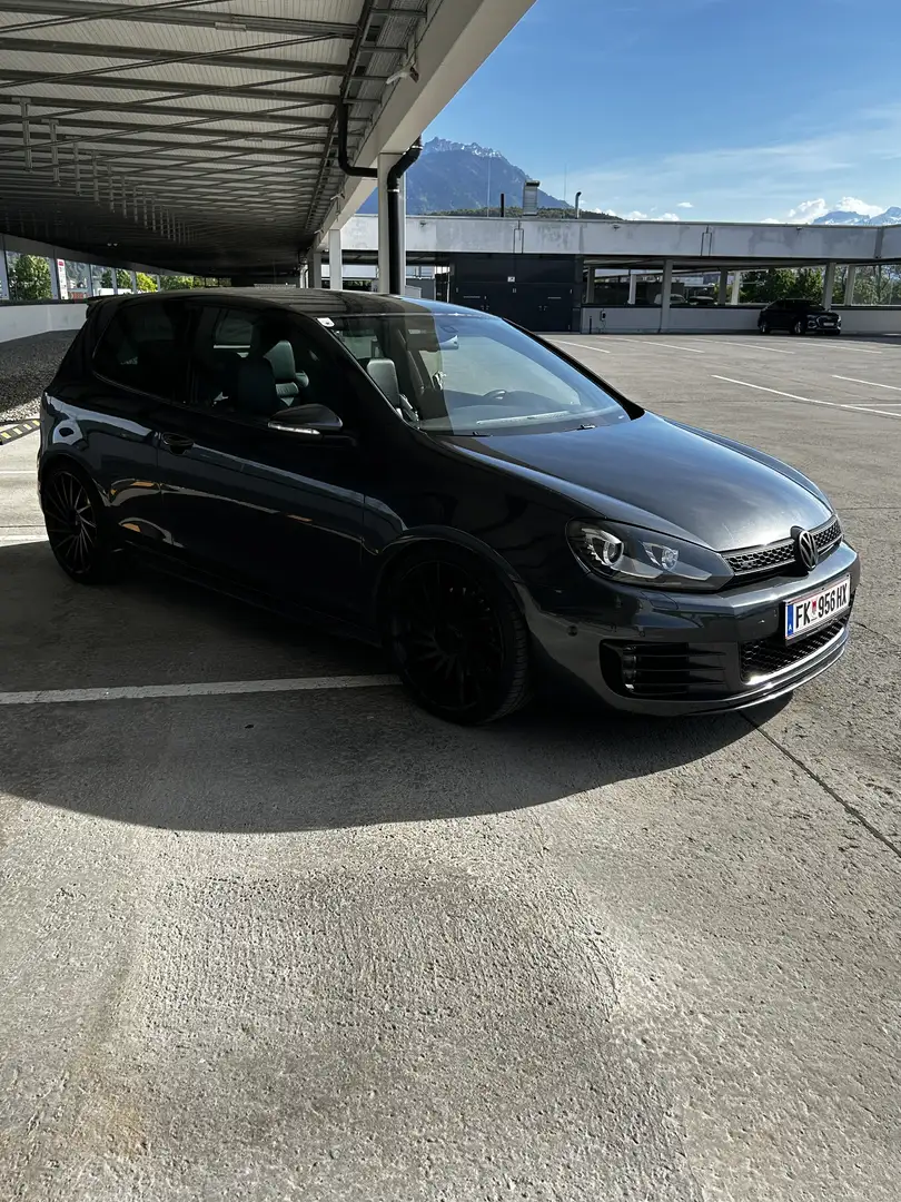 Volkswagen Golf GTI 2,0 DSG - 2