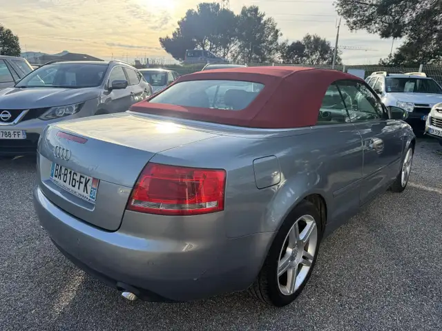 Audi A4 view 6