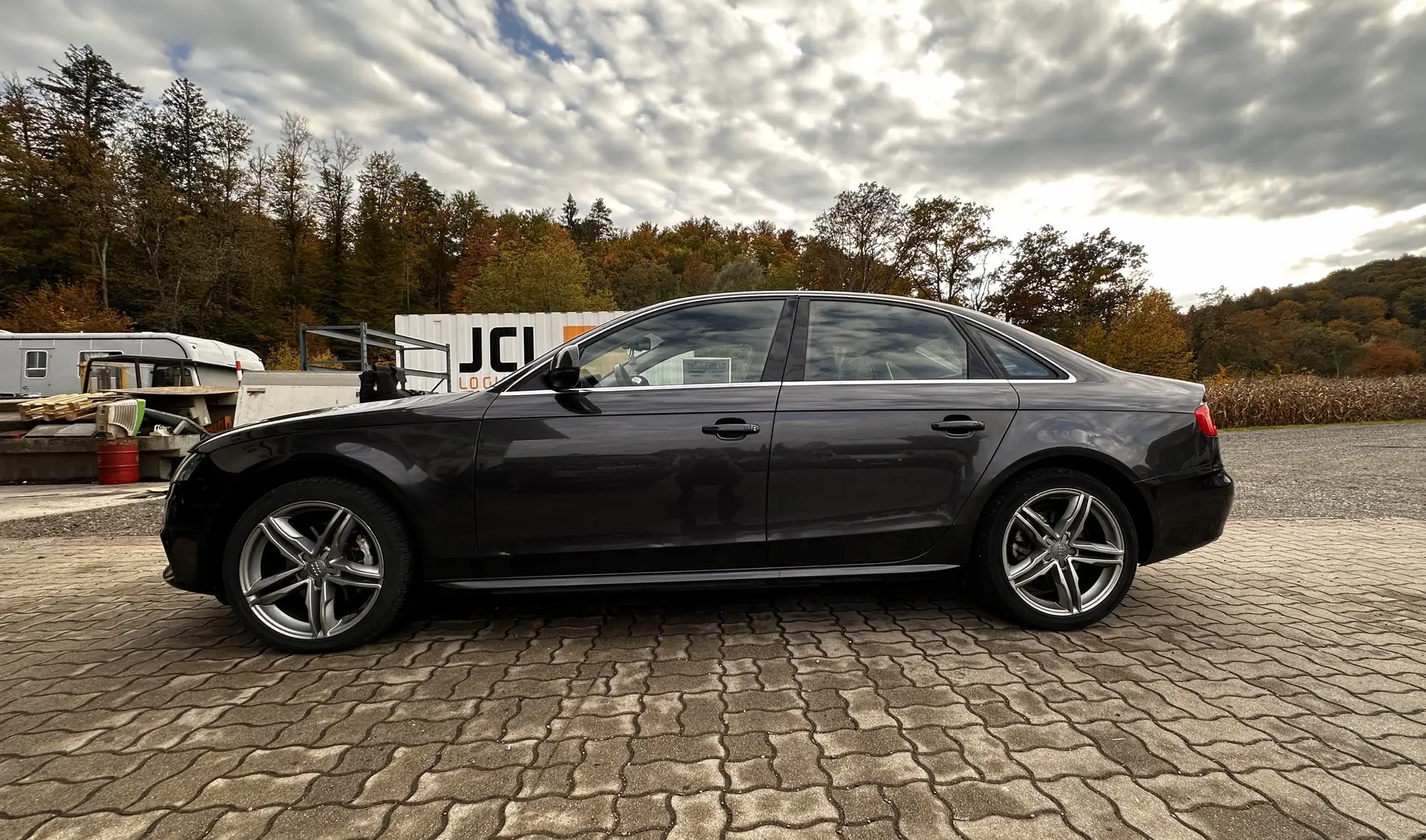 Audi A4 1,8 TFSI - 2