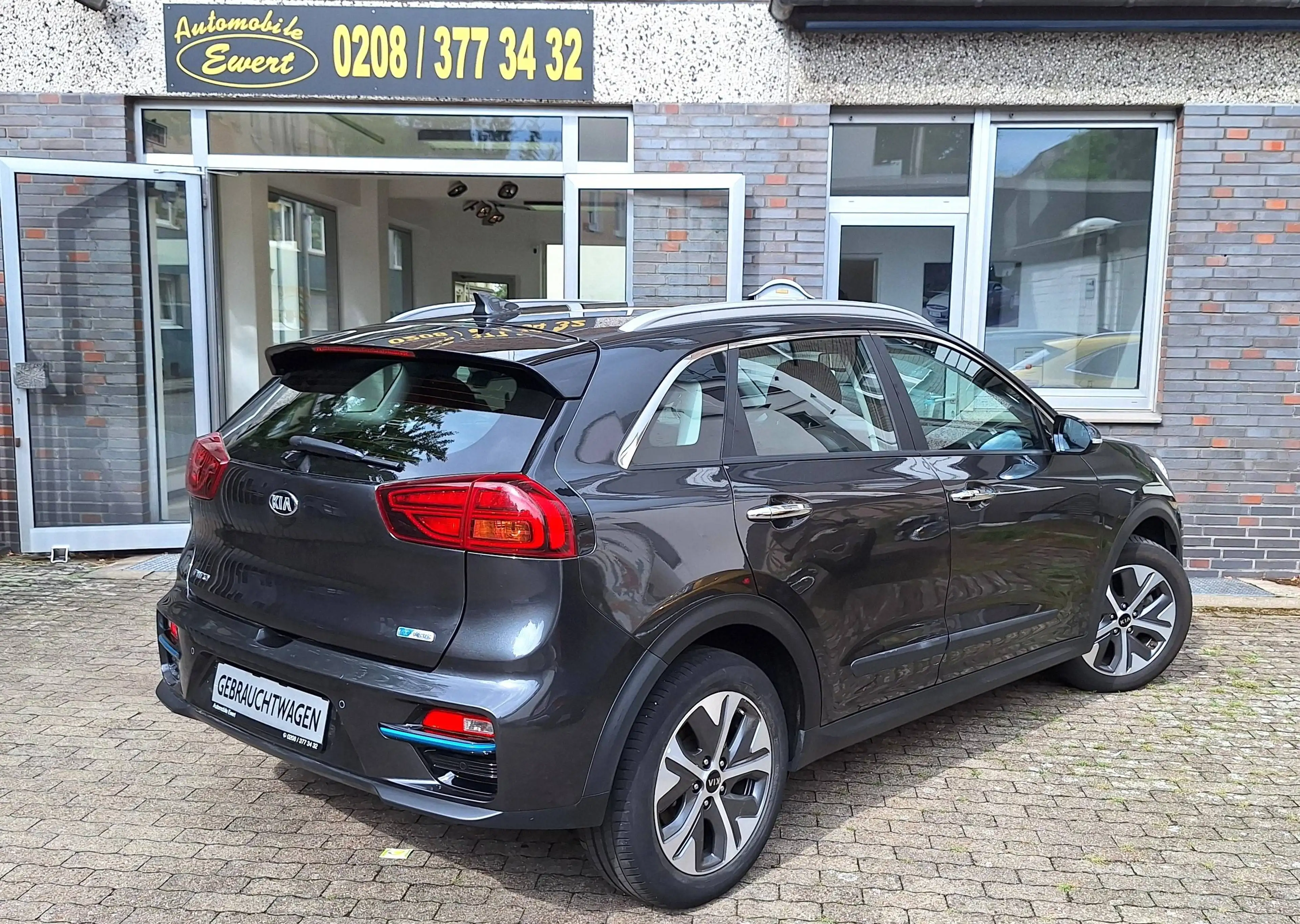 Kia Niro e-Niro Vision 64kWh 1.Hand Navi Kamera AWR LED Scheckheft — photo 7