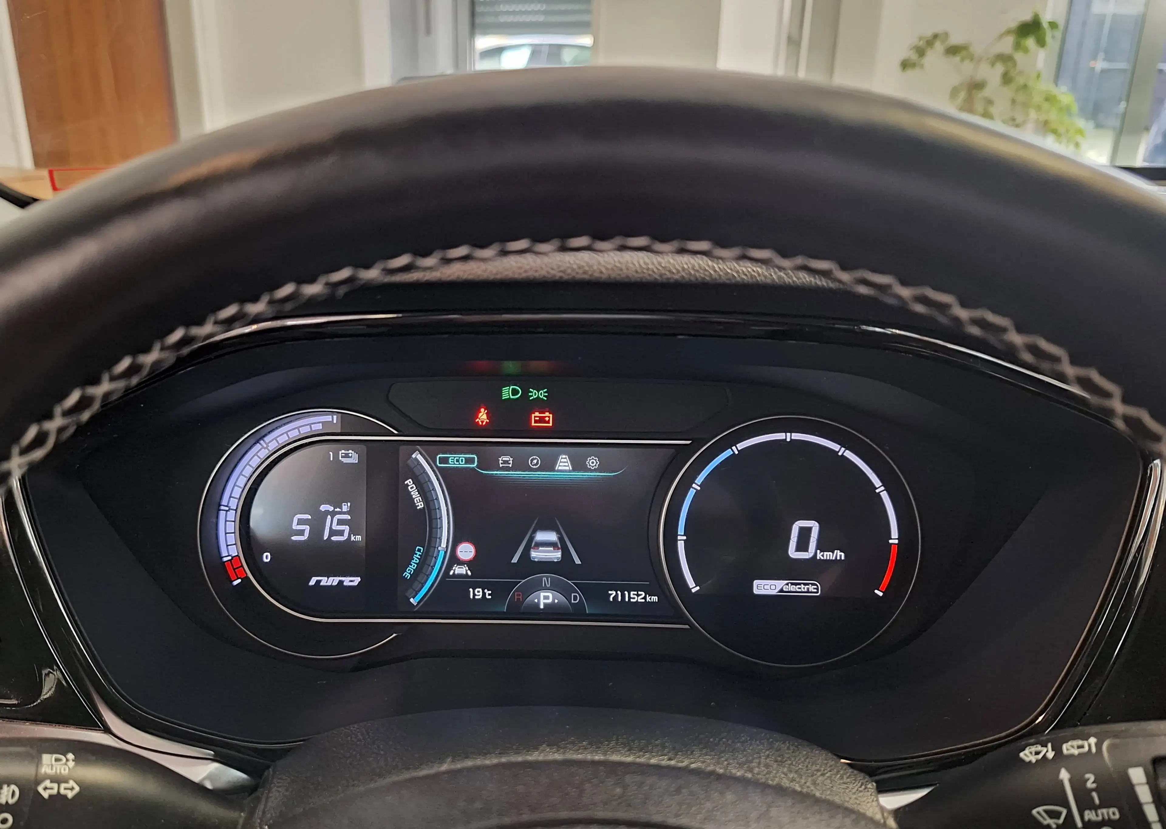 Kia Niro e-Niro Vision 64kWh 1.Hand Navi Kamera AWR LED Scheckheft — photo 15