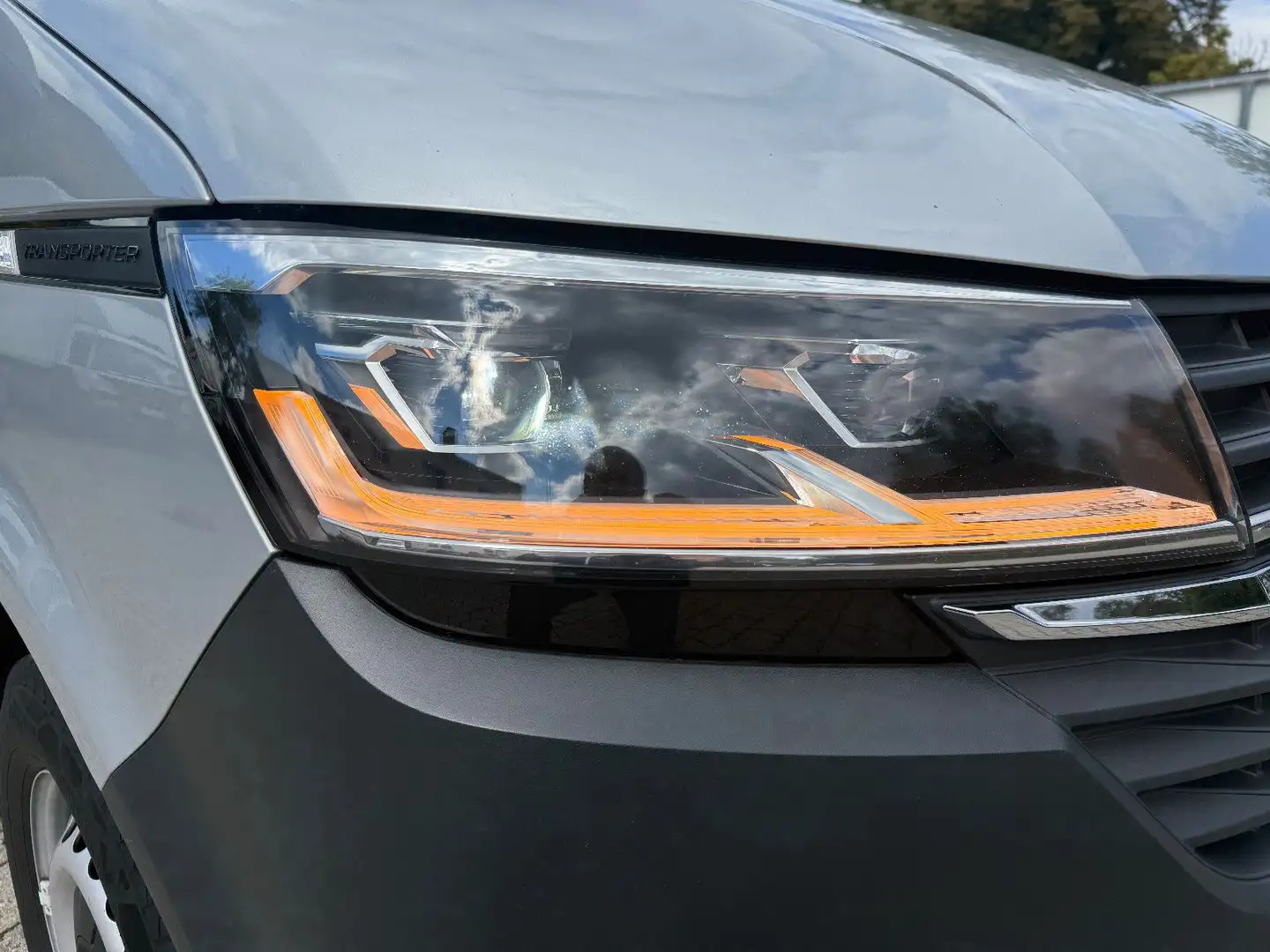 Volkswagen T6.1 Transporter 2.0 Tdi SORTIMO Navi LED Assist Argent - 2
