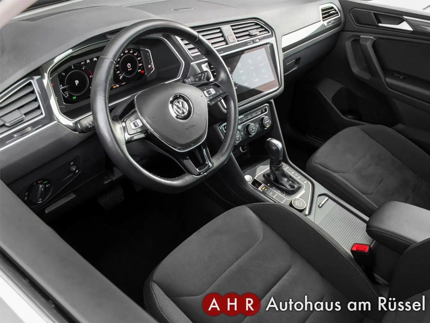 Volkswagen Tiguan Highline 2.0 TDI 4Motion Panorama*AHK*ACC Grau - 2