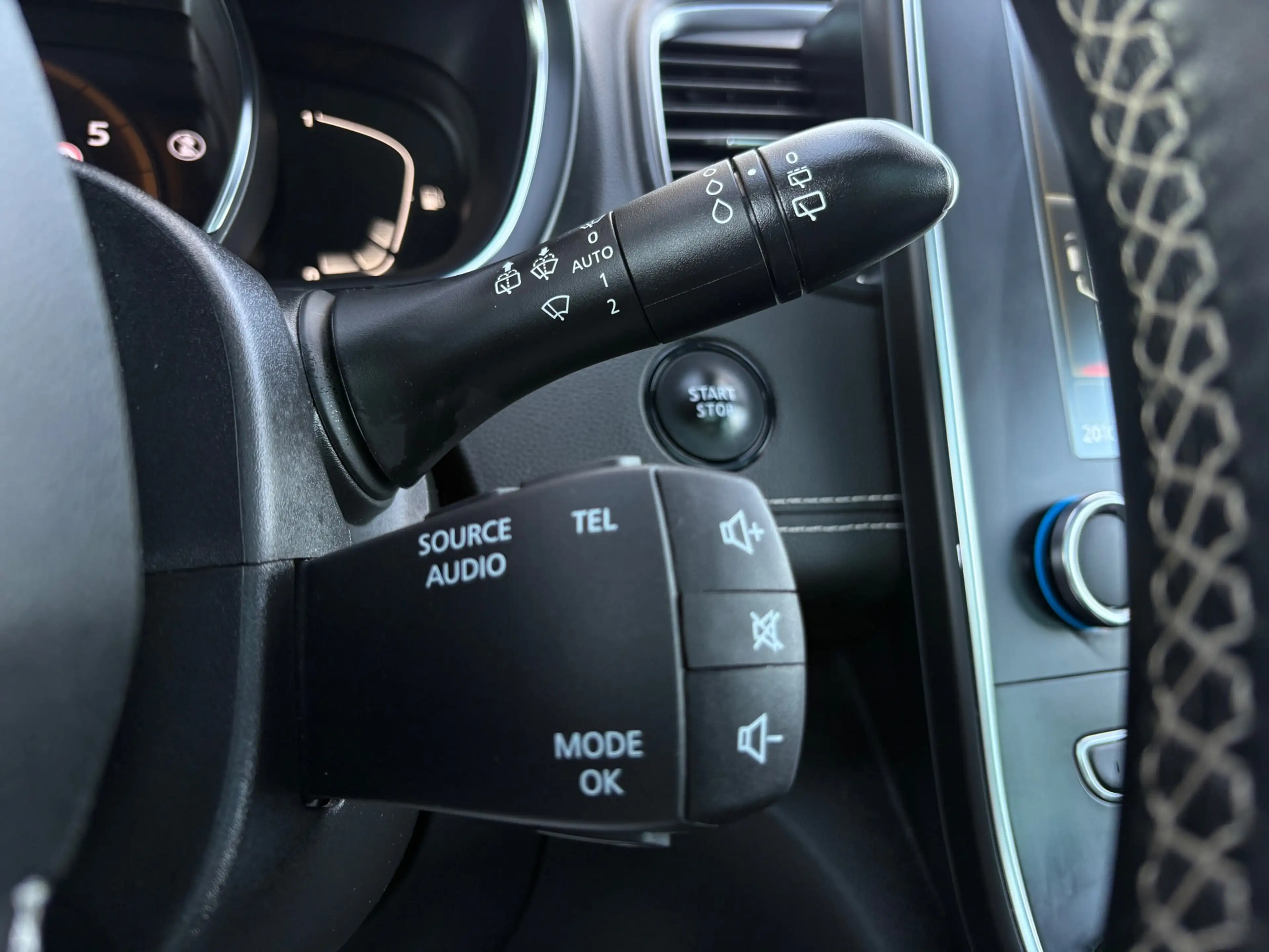Renault Scenic 1.3 TCe BLACK Edition Automaat Bose Alcantara, Pan — photo 36