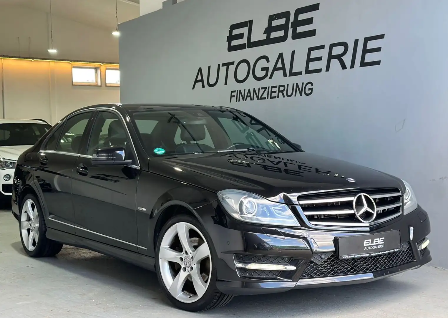 Mercedes-Benz C 220 CDI 4Matic 7G-Tronic AMG-LINE Edition C Schwarz - 1